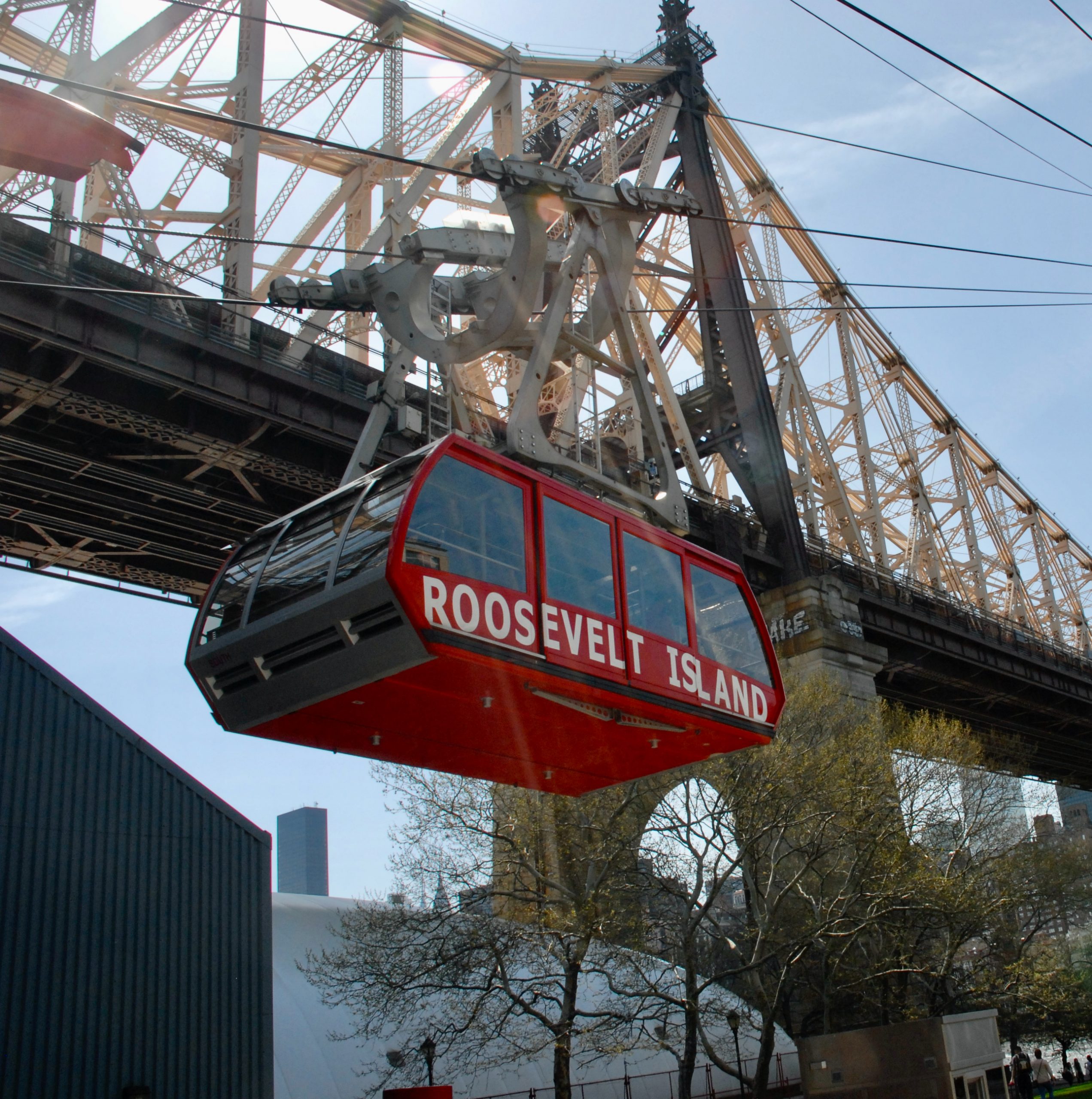 Roosevelt Island Tram at work